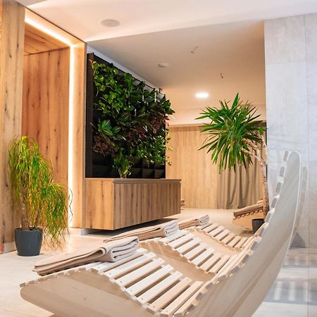Rm Hotel Wellness & Congress Prievidza Esterno foto