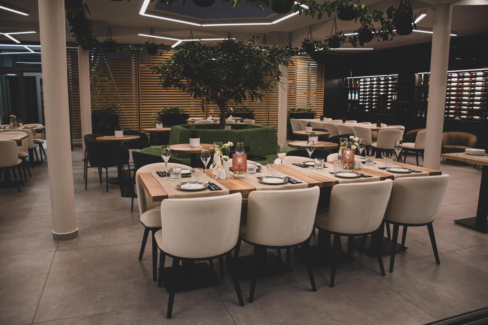 Rm Hotel Wellness & Congress Prievidza Esterno foto