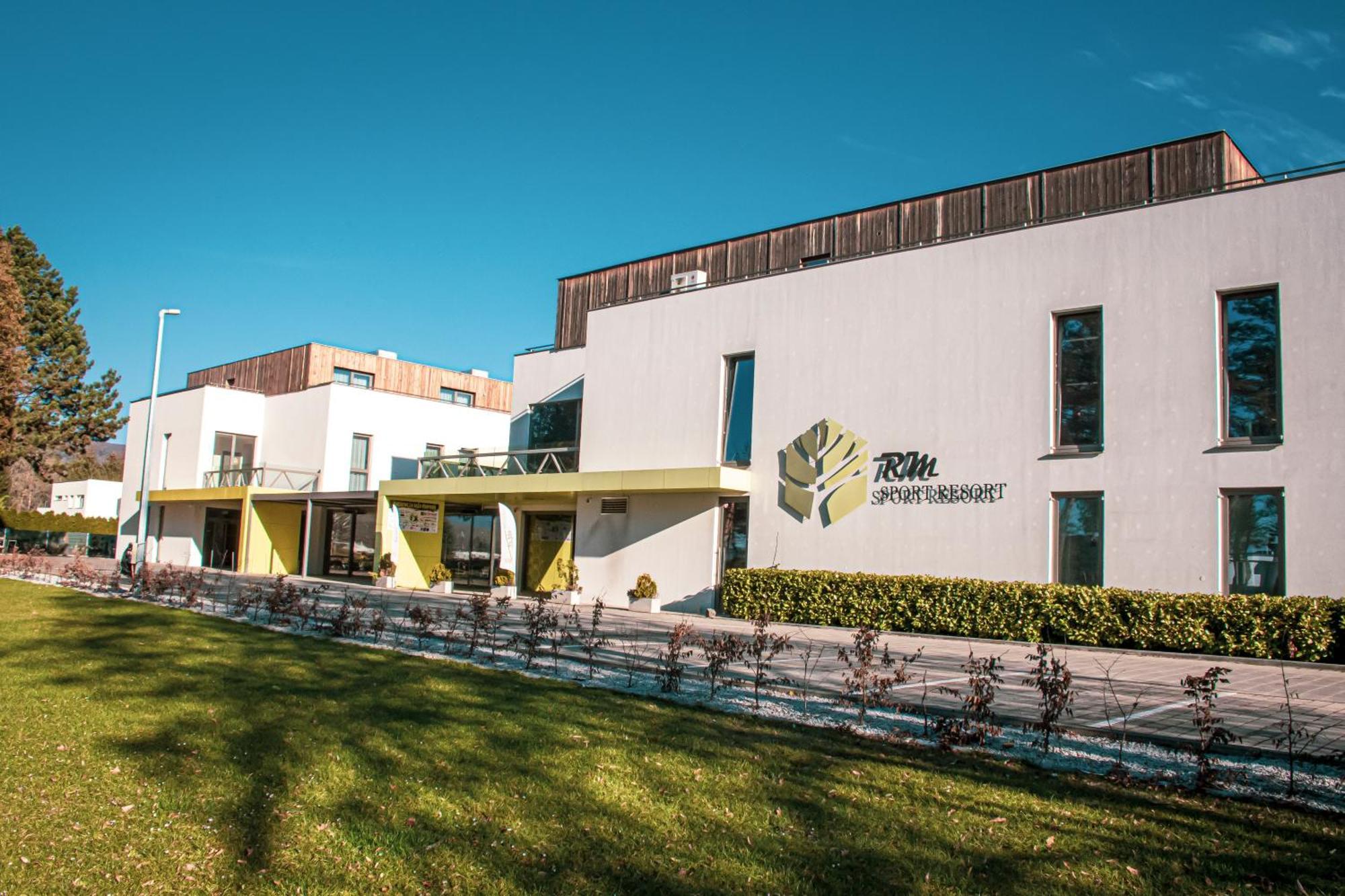 Rm Hotel Wellness & Congress Prievidza Esterno foto